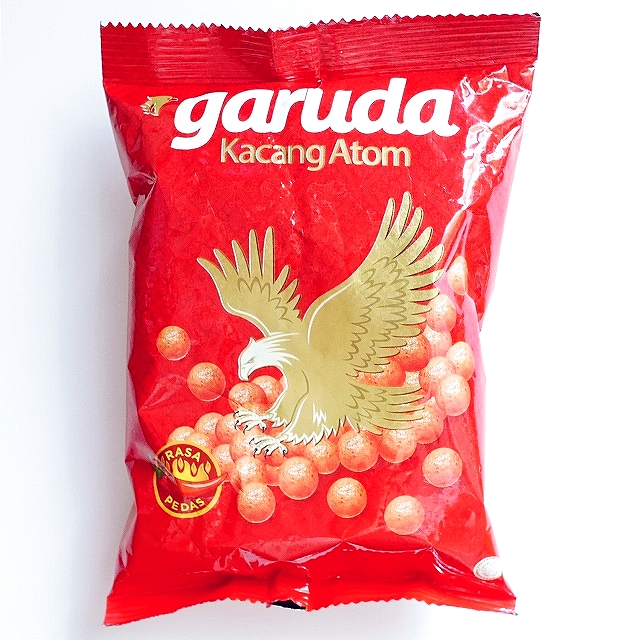 ガルーダ　カチャンアトム　豆菓子　garuda Kacang Atom RASA PEDAS 100g