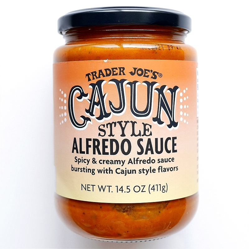 トレーダージョーズ　ケイジャンスタイルアルフレッドソース　Cajun Style Alfredo Sauce