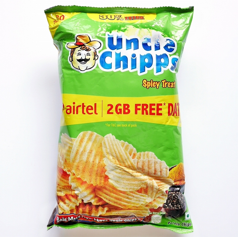 Uncle Chipps Spicy Treat　アンクルチップス　ポテトチップス　スパイシートリート味　52g