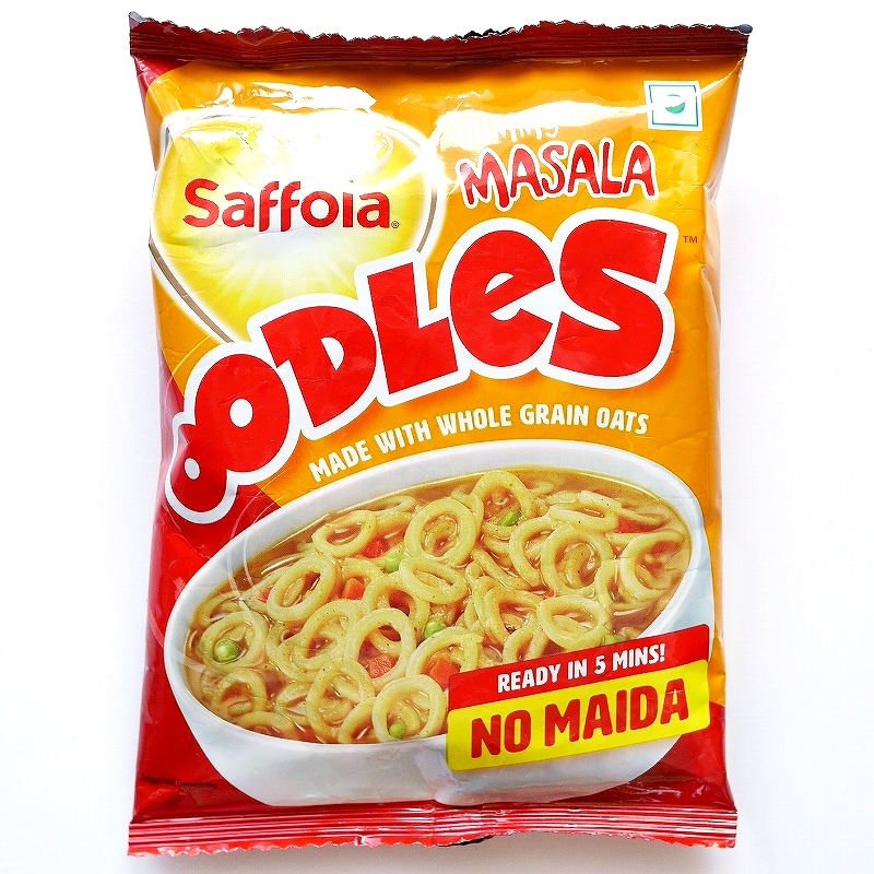 Saffola oodles yummy MASALA　サフォラ　ウードル　ヤミーマサラ　全粒オーツ麦ヌードル