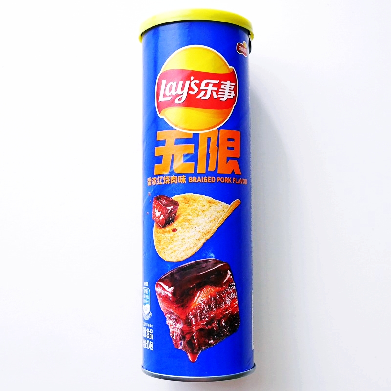 レイズ　ポテトチップス　豚角煮味　Lay's乐事　无限　香浓紅焼肉味　BRAISED PORK FLAVOR　104ｇ