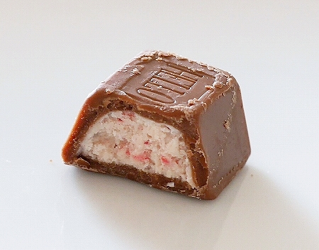 リンツ ハロー スティックチョコレート ストロベリーチーズケーキ Lindt HELLO 39gの口コミ