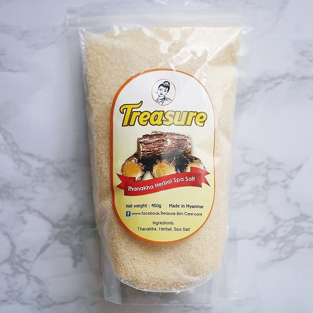 Treasure タナカ ハーバル スパソルト スクラブ 塩 450g Thanakha Herbal Spa Saltの口コミ