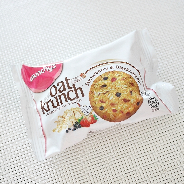 Munchy's オーツクランチクッキー oat krunch ストロベリー＆ブラックカラント ８袋入りの口コミ