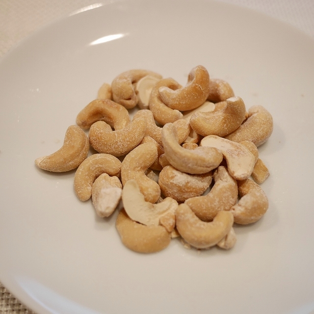 イーストバリカシューズ シーソルトカシューナッツ EAST BALI CASHEWS SEA SALTの口コミ