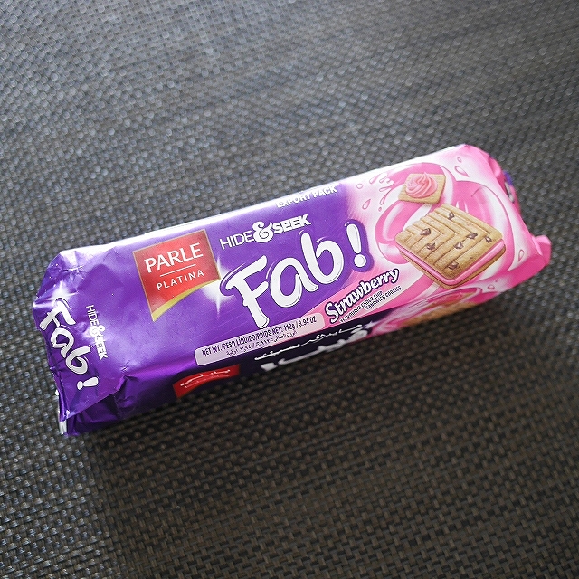 パール　ハイド＆シーク　ストロベリー味チョコチップサンドイッチクッキー　Parle Hide＆Seek Fab!の口コミ