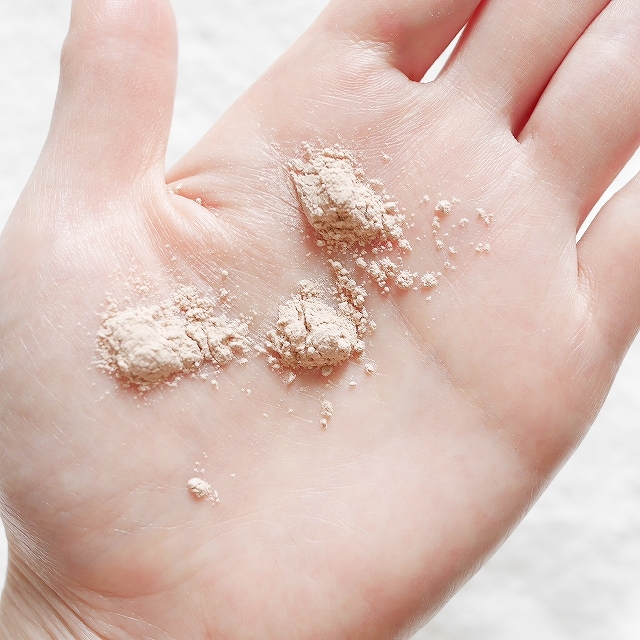 ポンズ　マジックパウダーBB　POND'S magic powder 50g　フェイスパウダー　ルースパウダーの口コミ