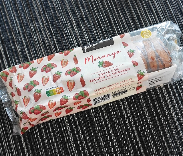 pingo doce torta com recheio de morango　イチゴジャムロールケーキの口コミ