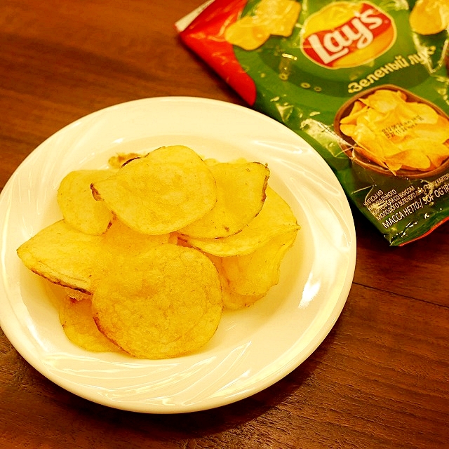 レイズ　Lay's　ポテトチップス　ネギ味　Зеленый Лук　20gの口コミ