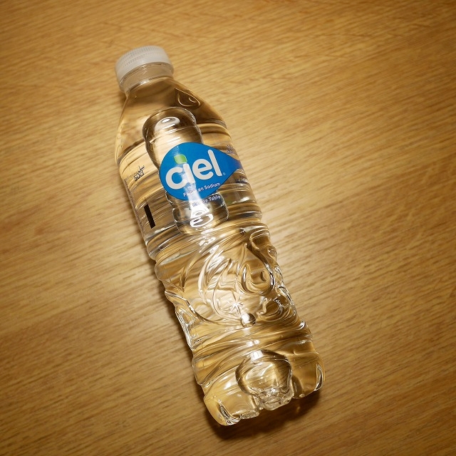 ciel Faible en Sodium Eau de Table 50cl　ミネラルウォーター　500mlの口コミ