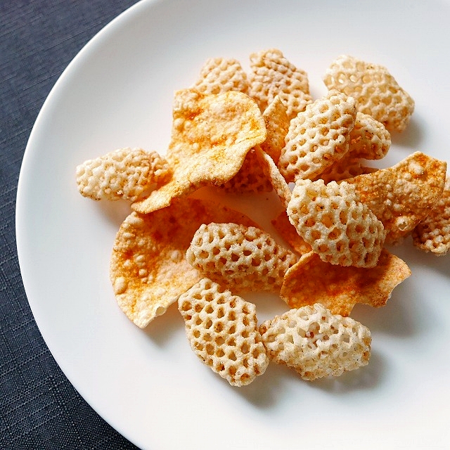 KAKA　夜市蚵仔煎風味　蚵仔煎　夜市台湾味　牡蠣オムレツ味スナック　210gの口コミ