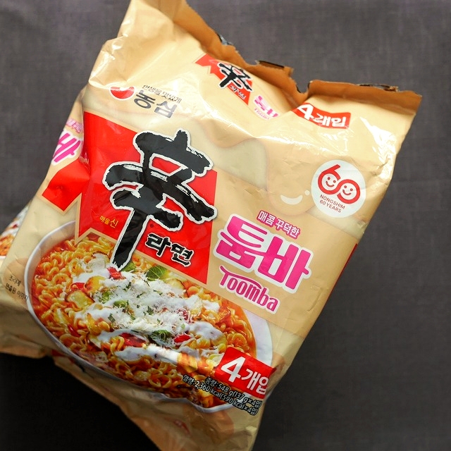 農心　辛ラーメントゥーンバ　Toomba　４袋　クリームパスタ風焼きそば　汁なし麺　袋麺の口コミ